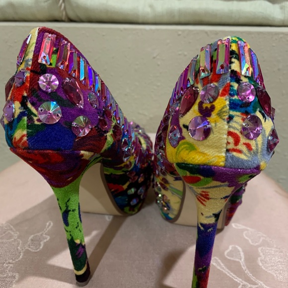 Multi-colored platform pumps - Picture 4 of 9